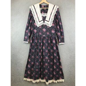 1980s Vintage Gunne Sax Maxi Floral Print Prairie Dress with Bib size 9